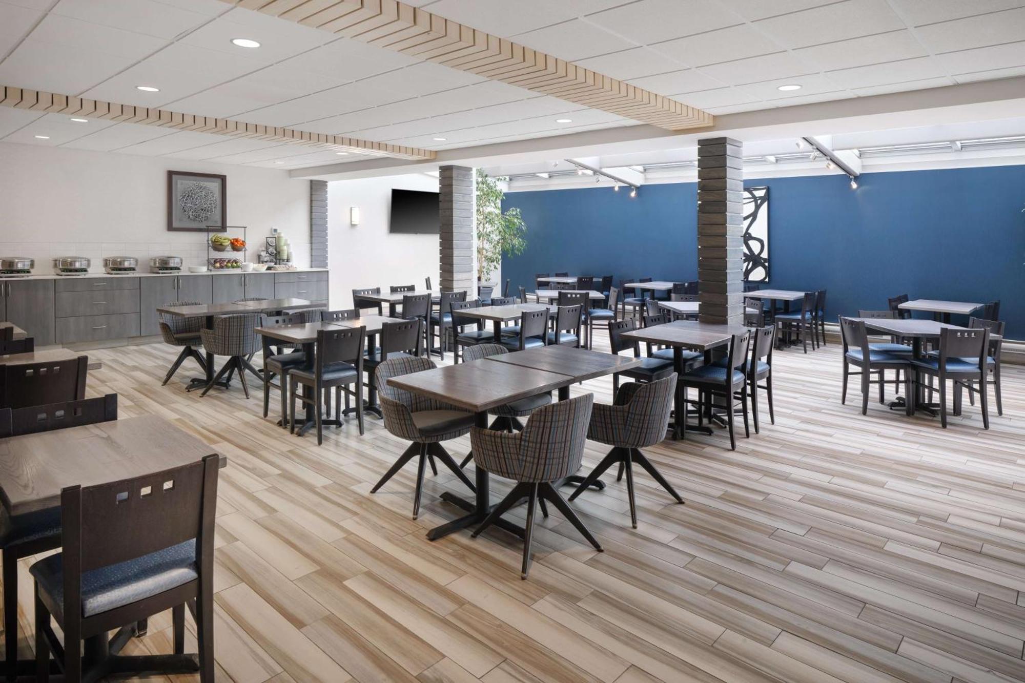 Best Western Plus Prince George Exterior photo