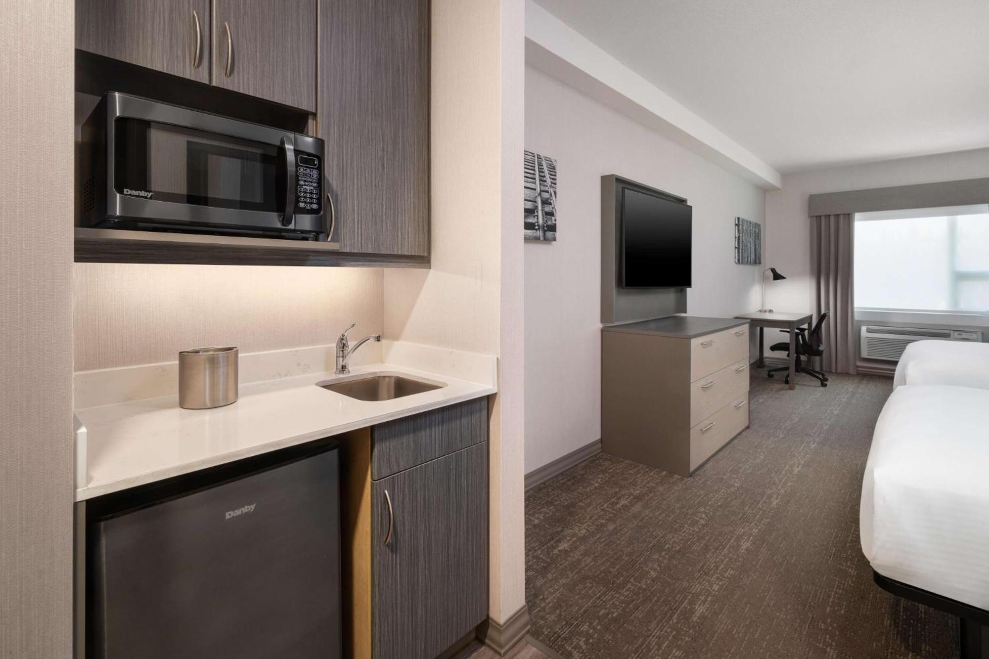 Best Western Plus Prince George Exterior photo