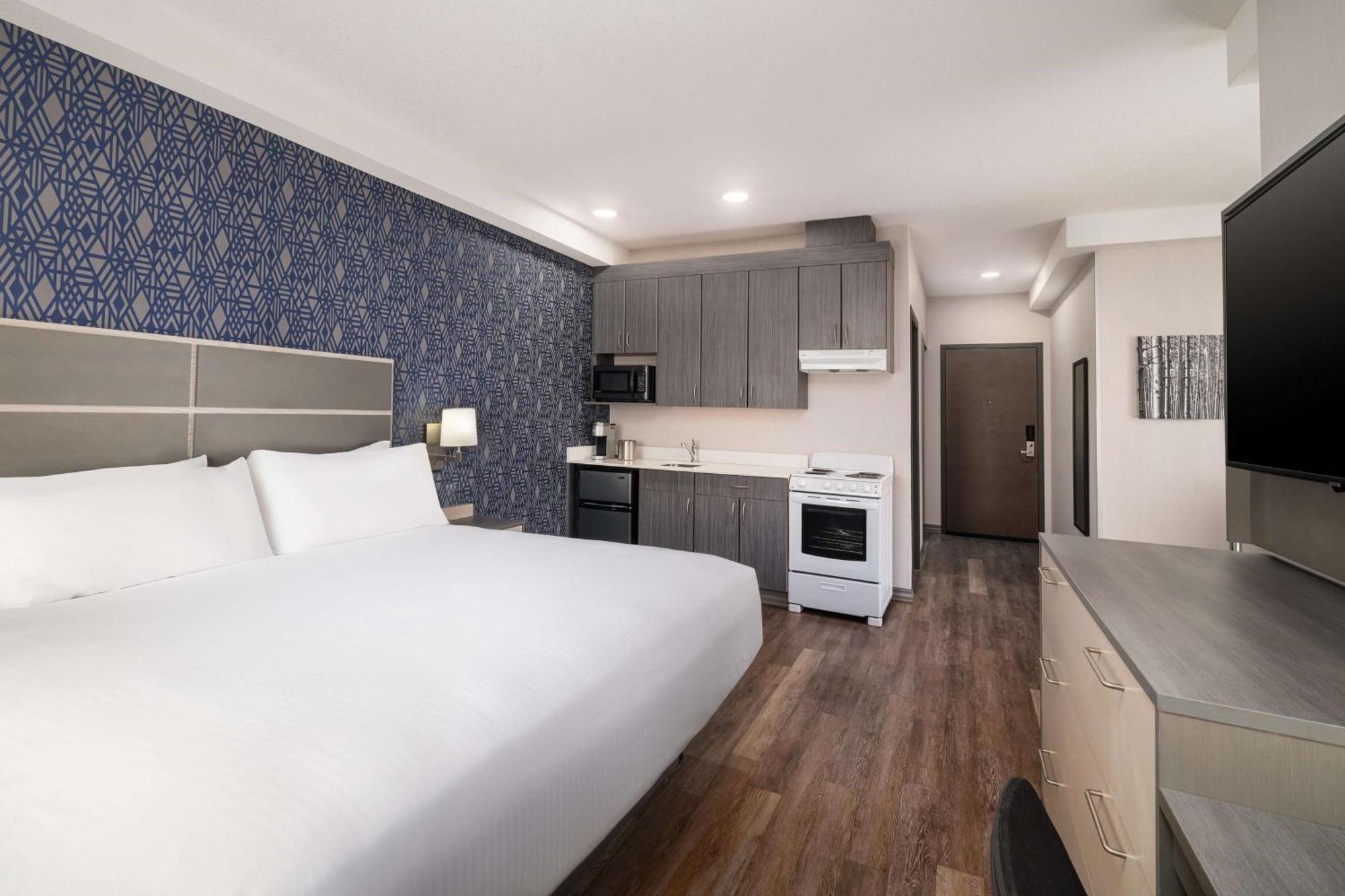 Best Western Plus Prince George Exterior photo
