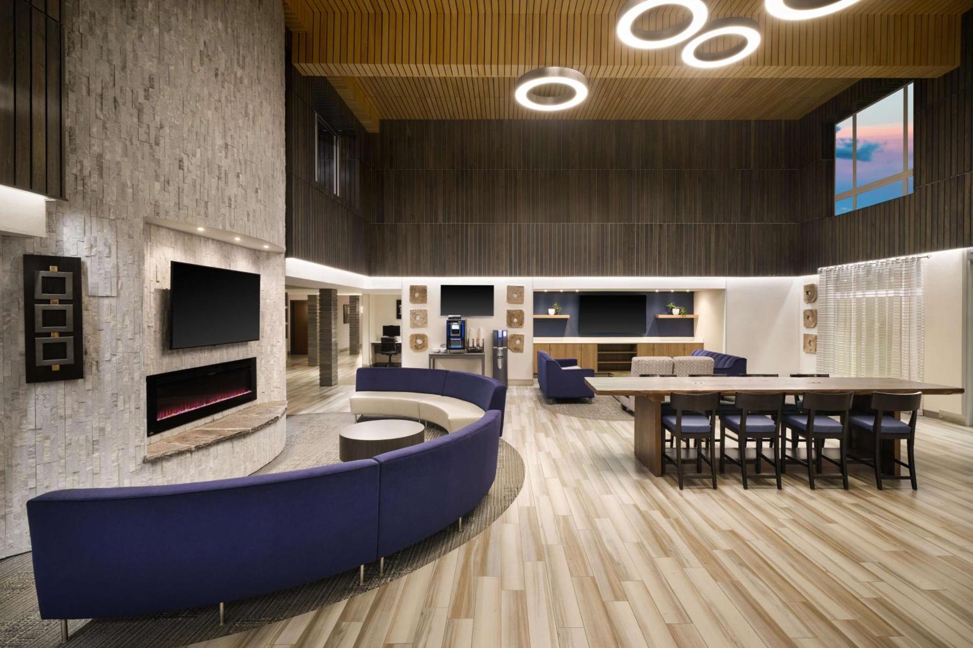 Best Western Plus Prince George Exterior photo