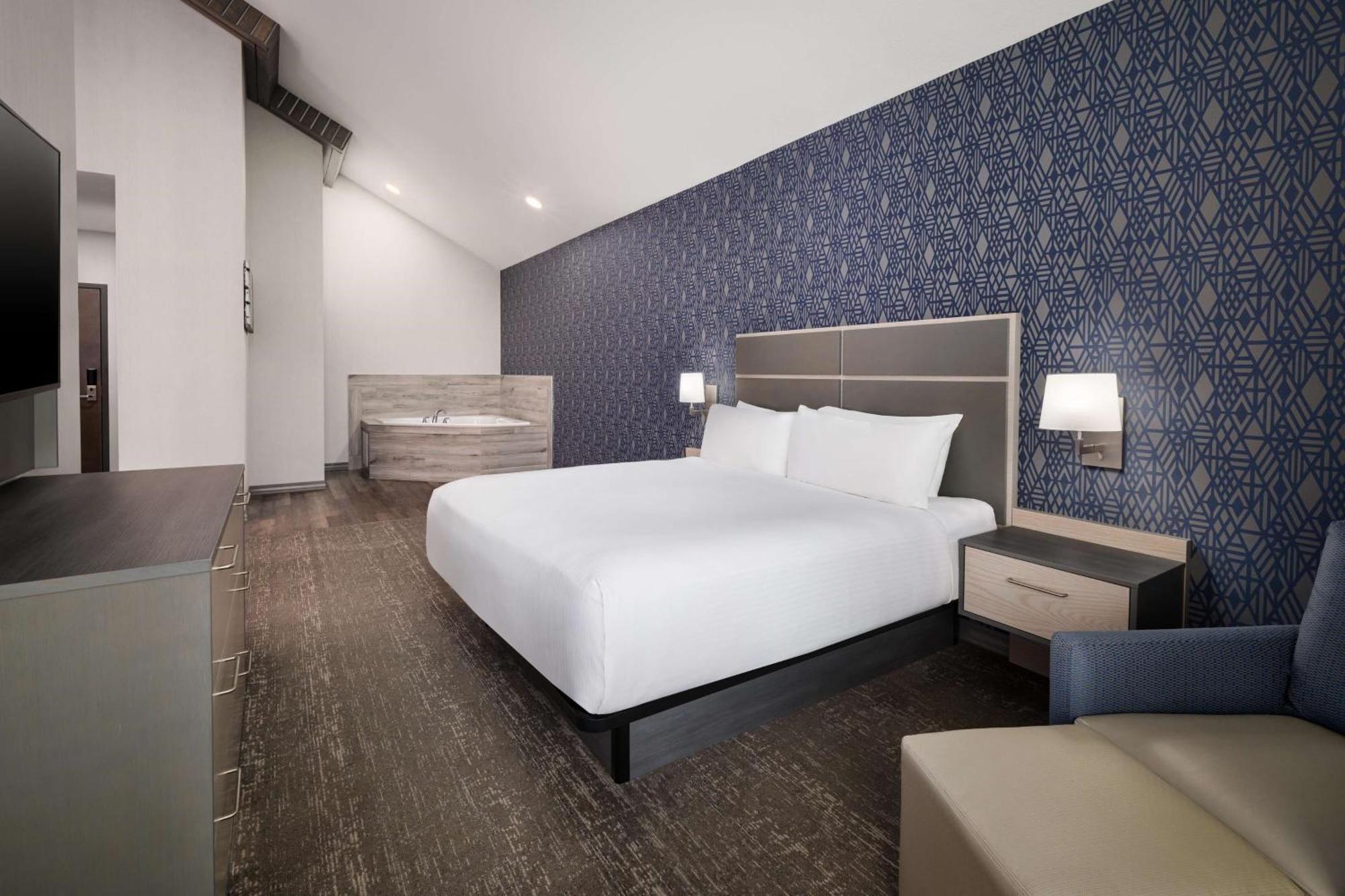 Best Western Plus Prince George Exterior photo